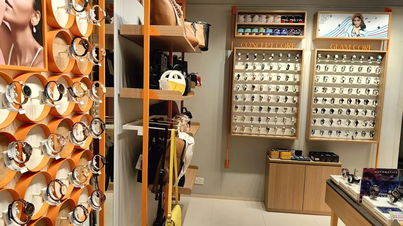 Fastrack store